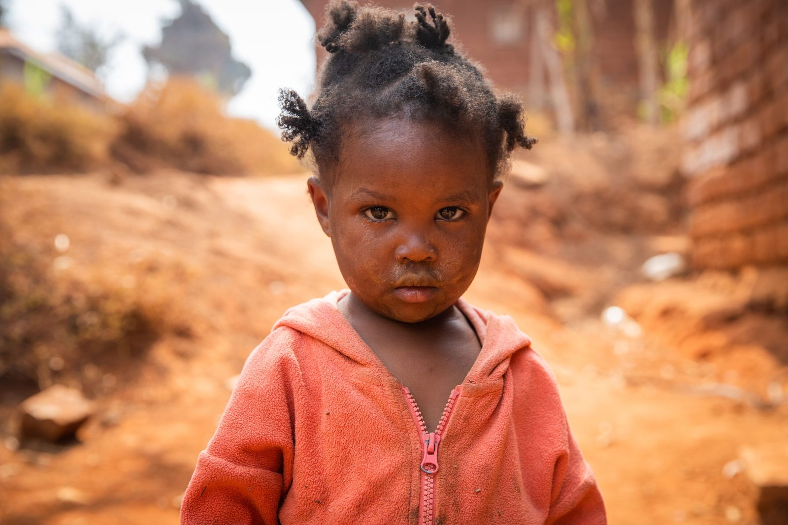 PARRAINAGE-poor-little-girl-wearing-dirty-clothes-in-an-afric-2022-12-23-02-49-09-utc-min